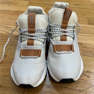 On Cloudnova Sneakers White Pearl Women’s 9/Mens 7